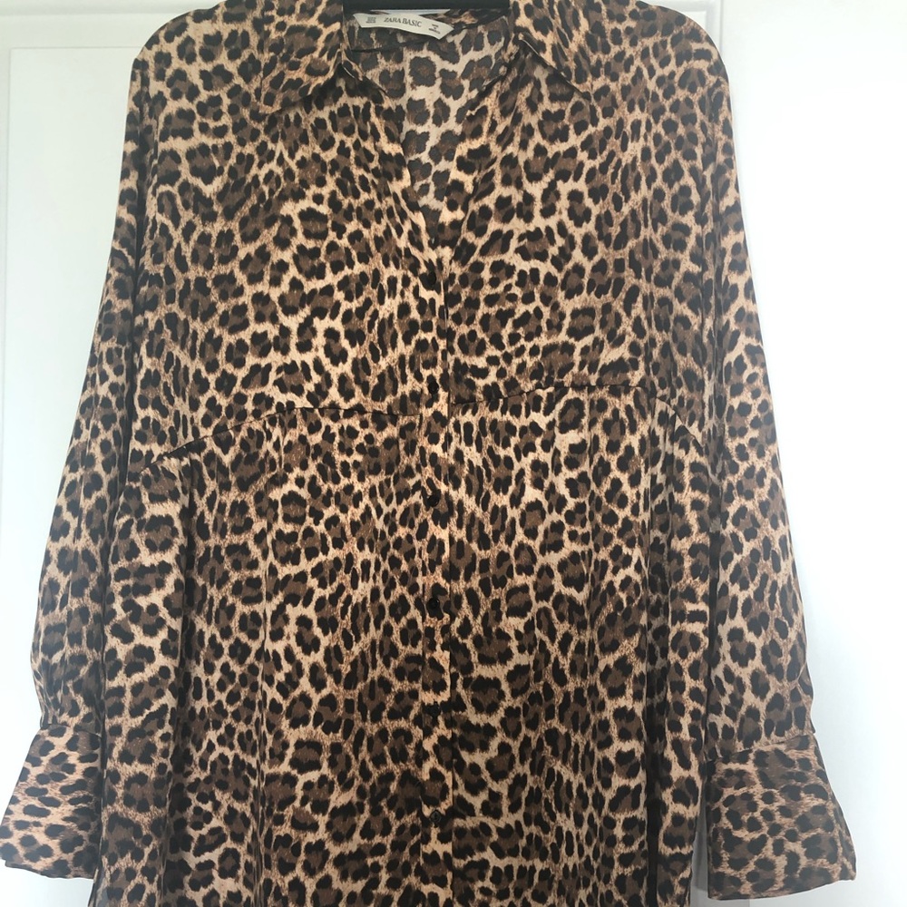 Zara basics animal print blouse- NWT- Size: M